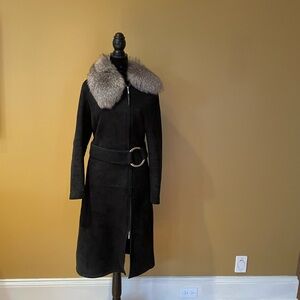 Elegant Black Fur-Collar Coat